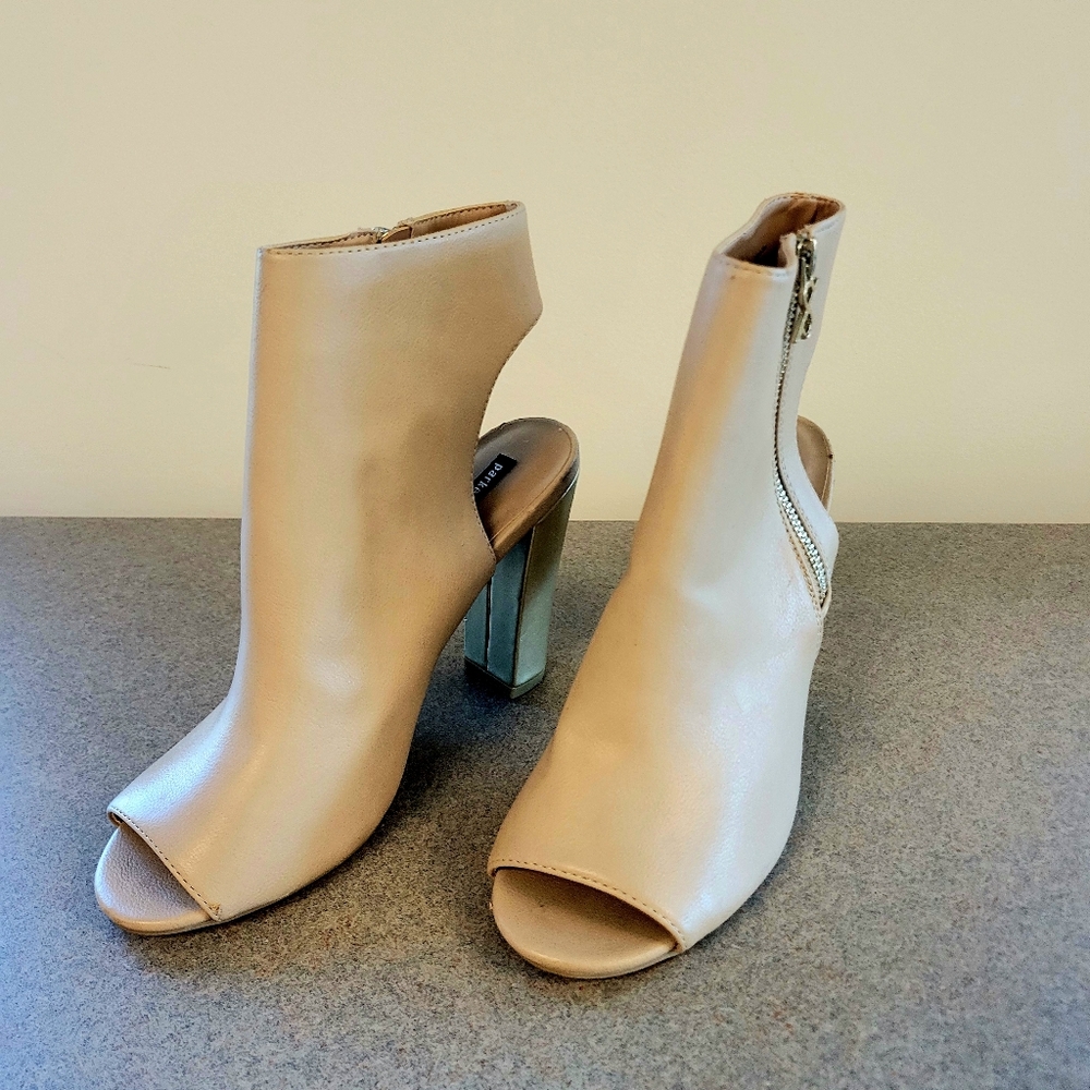 Parker And Sky Cream Open Toe Boots - Picture 2 of 10